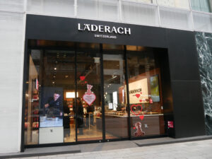 レダラッハ　銀座直営店　どこ