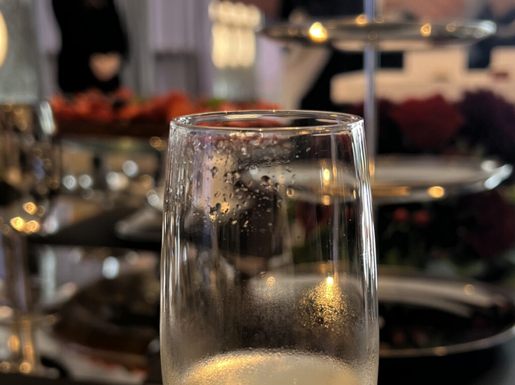 laka ラカ　パーフェクトツインリップ　落ちない